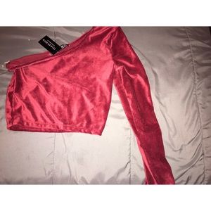 Half long sleeve crop